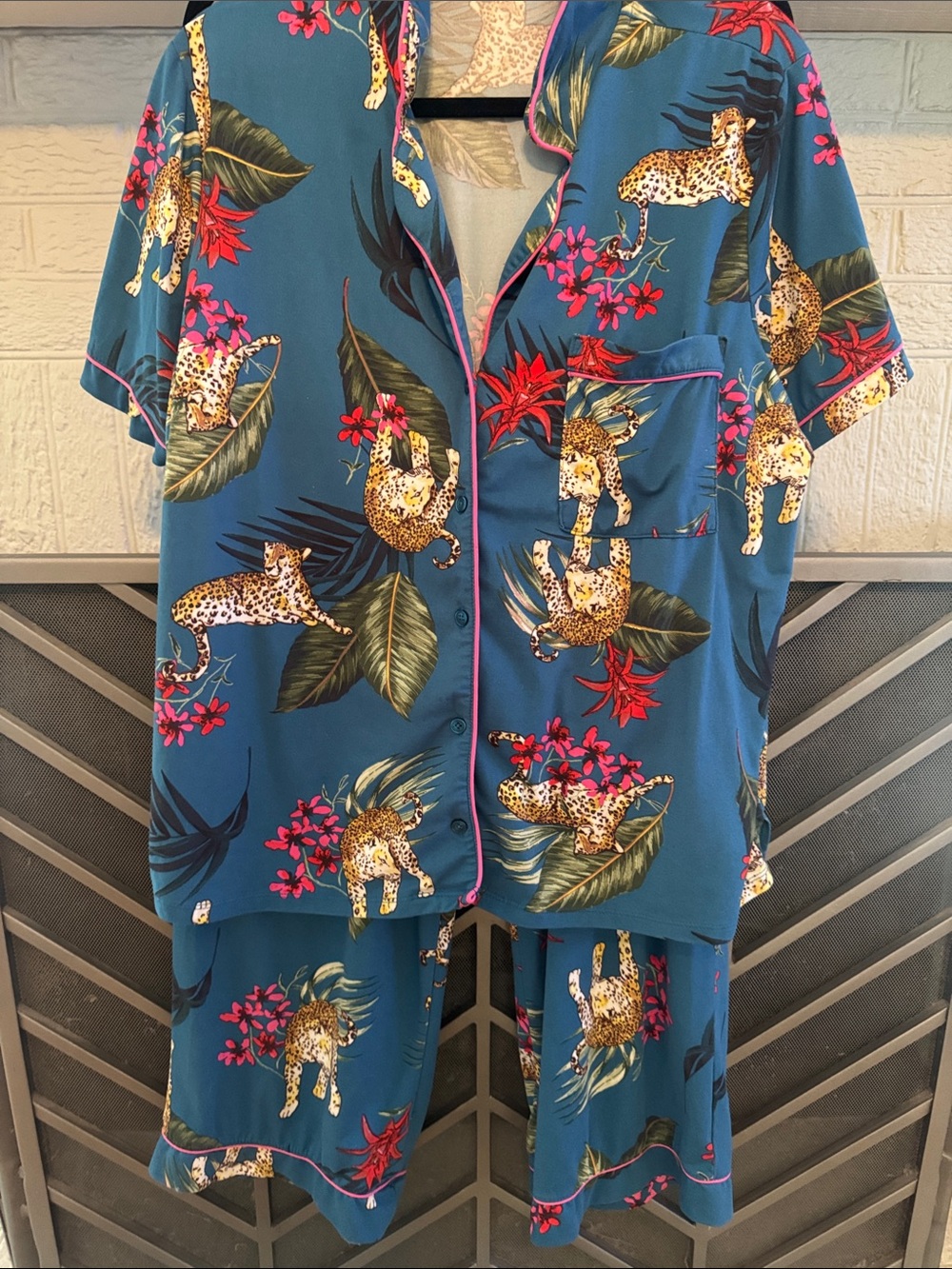 Teal Leopard-Print Short Sleep Shirt with Pink Piping - Picture 12 of 12